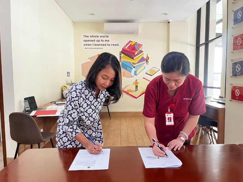 Kerja Sama Perpustakaan Sampoerna Academy Surabaya